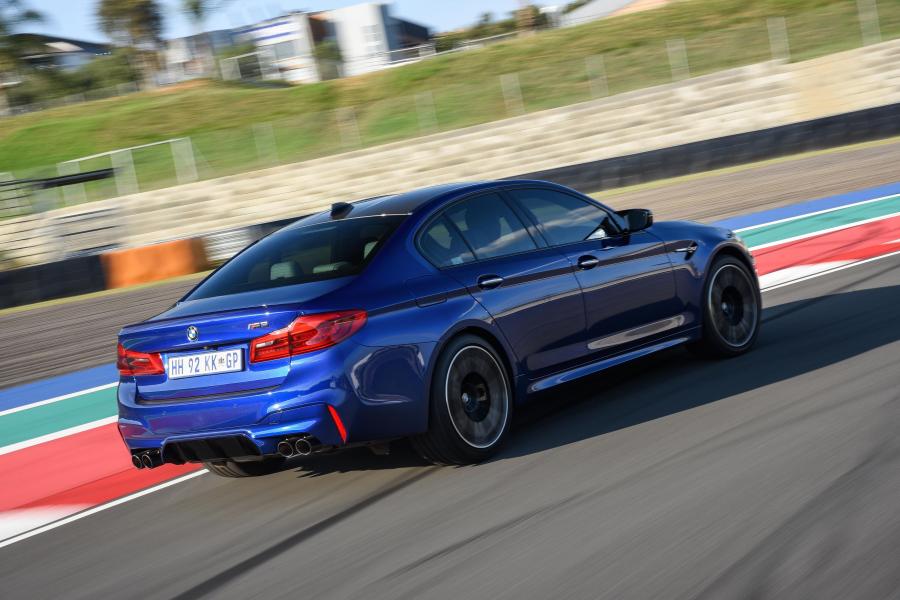  BMW M5 (F90) 2018 года  (ZA) (фото 3 из 40)